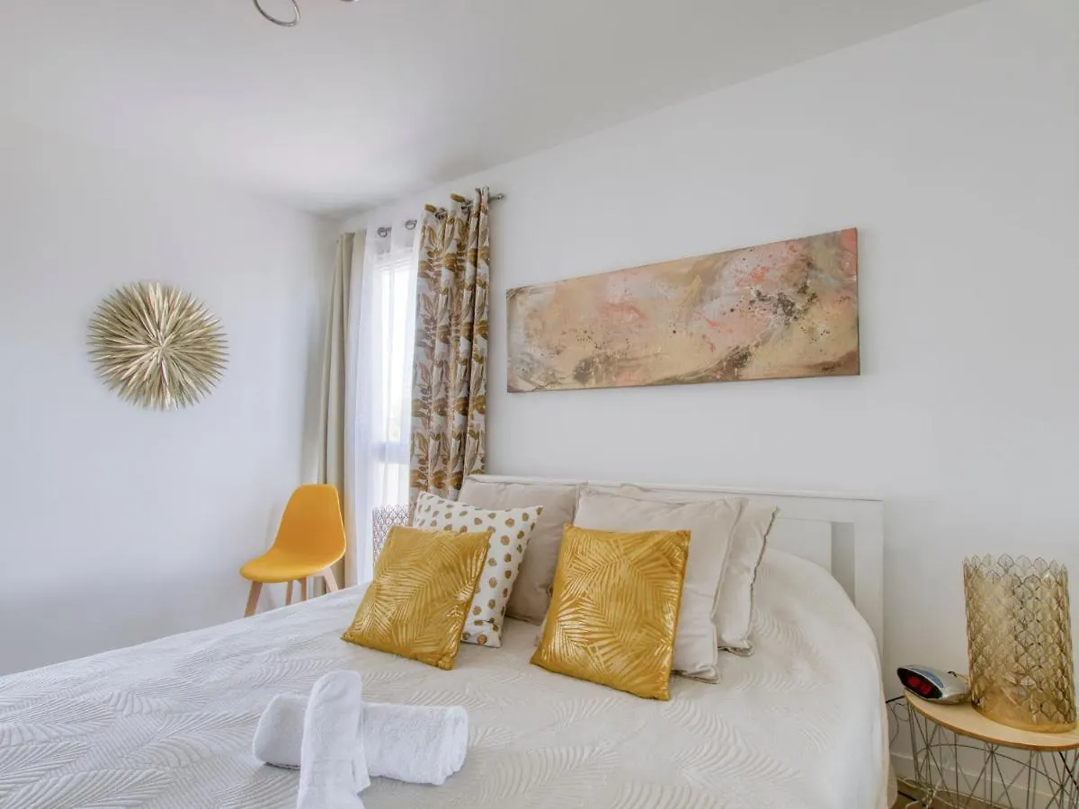 Apartment Les Terrasses By Interhome Sanary-sur-Mer France